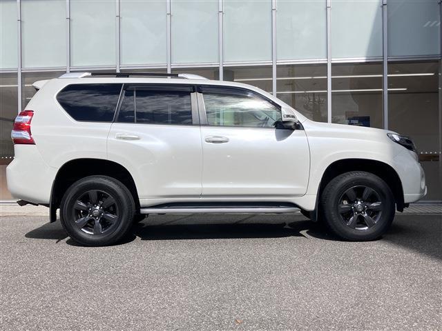 TOYOTA LAND CRUISER PRADO TX ARGENTO CROSS
