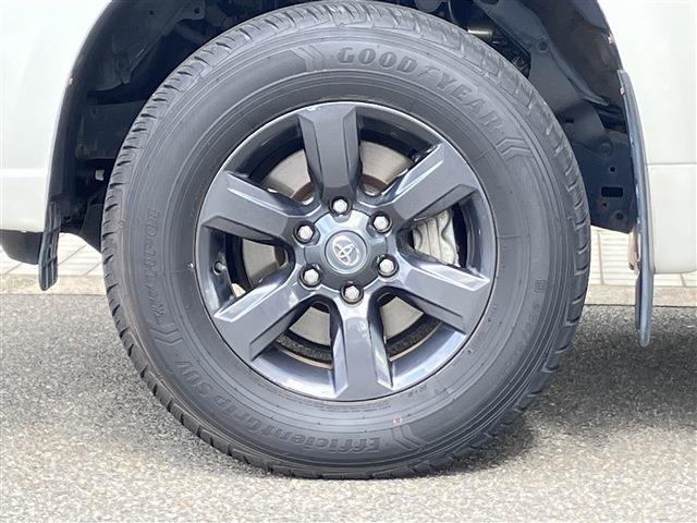 TOYOTA LAND CRUISER PRADO TX ARGENTO CROSS