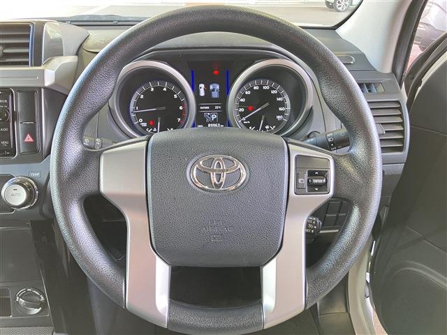 TOYOTA LAND CRUISER PRADO TX ARGENTO CROSS