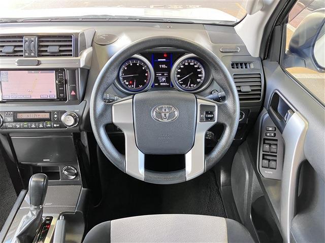 TOYOTA LAND CRUISER PRADO TX ARGENTO CROSS