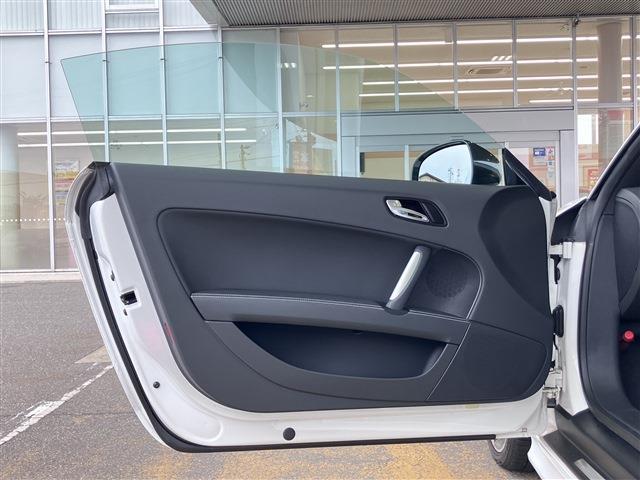 ＴＴ ＲＳプラスクーペ 　クワトロ（15枚目）