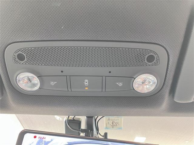 ＴＴ ＲＳプラスクーペ 　クワトロ（34枚目）