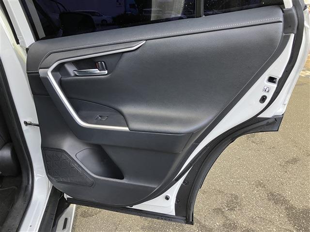 ＲＡＶ４ ハイブリッドＧ　４ＷＤ（12枚目）