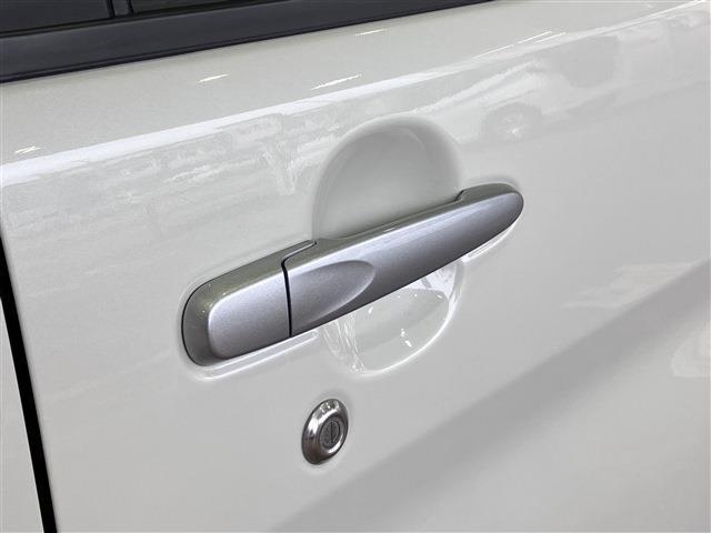 タント Ｌ　ＳＡＩＩＩ　４ＷＤ　両側スライドドア　アイドリングストップ　キーレス　フルセグＴＶ　ナビ　バックカメラ（13枚目）