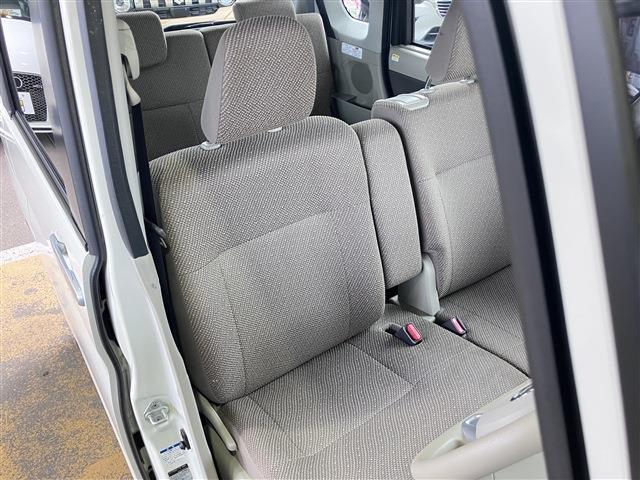 タント Ｌ　ＳＡＩＩＩ　４ＷＤ　両側スライドドア　アイドリングストップ　キーレス　フルセグＴＶ　ナビ　バックカメラ（19枚目）