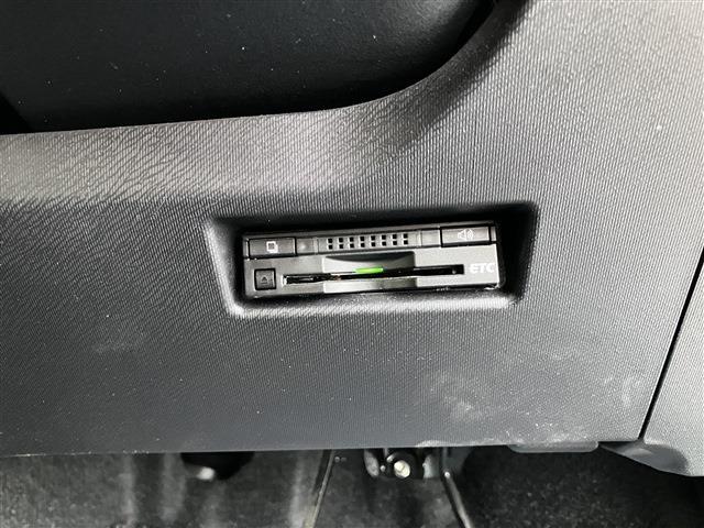 アクア Ｓ　ハイブリッド　純正ホイール　スマートキー　ＥＴＣ　ナビ　フルセグＴＶ　バックカメラ　シートヒーター（26枚目）