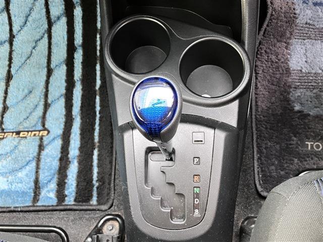 アクア Ｓ　ハイブリッド　純正ホイール　スマートキー　ＥＴＣ　ナビ　フルセグＴＶ　バックカメラ　シートヒーター（40枚目）