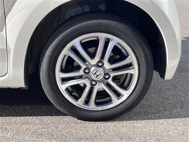 N-BOX G・ターボLパッケージ 純正ナビ★フルセグTV★バックカメラ★両側電動スライドドア★純正アルミホイール★スマートキー★プッシュスタート★ETC★パワーウィンドウ★フロアマット★横滑り防止装置(11枚目)