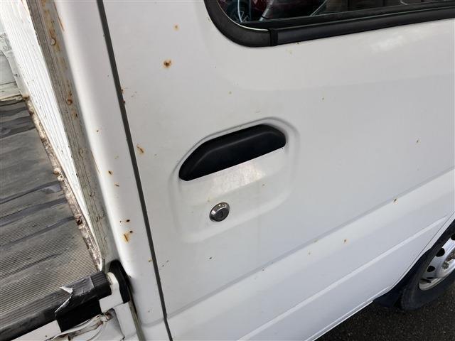 �i�r��I�[�f�B�I���̃p�[�c�͂������A�{�f�B�[�R�[�e�B���O�Ȃǂ�����܂��B�܂��I�[�g���[������C�ӕی��A���Ԃ�����C���܂Ńg�[�^���ŃT�|�[�g�����Ē����܂��B