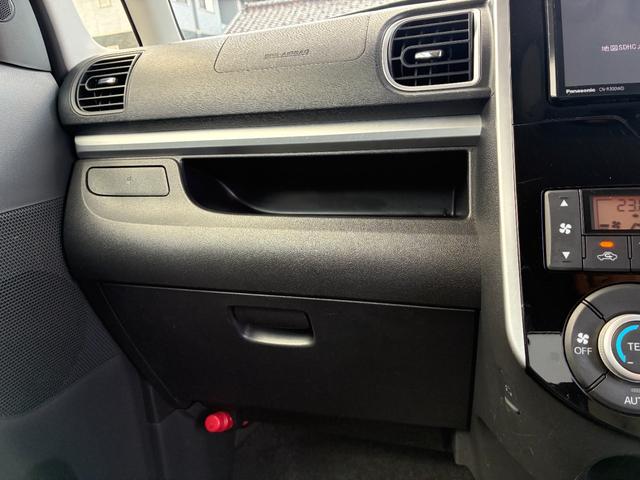 タント カスタムRS 4WD ターボ 左右パワースライドドア ナビ バックカメラ ETC スマートキー プッシュスタート(23枚目)