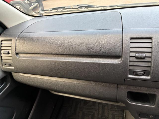 ハイエースバン ロングDX GLパッケージ 3/6人乗り4WD ディーゼルターボ ナビ ワンセグ 前後ドライブレコーダー ETC 電動格納ミラー キーレス フォグランプ(46枚目)