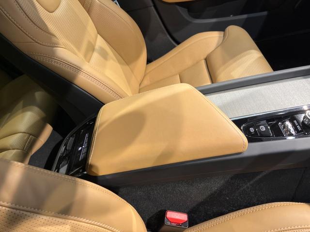 Ｔ５　インスクリプション　認定中古車　ｈａｒｍａｎ／ｋａｒｄｏｎ　茶革シート　全席シートヒーター　シートベンチレーション　純正９インチナビ　フルセグＴＶ　３６０°ビューカメラ　メモリー機能付きパワーシート(39枚目)