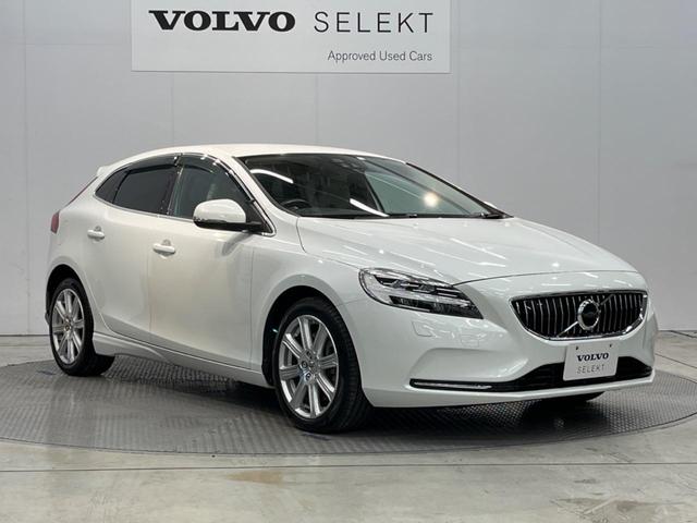 Ｖ４０ Ｔ３　インスクリプション　認定中古車　本革シート　ｈａｒｍａｎ／ｋａｒｄｏｎ　衝突被害軽減ブレーキ　アダプティブクルーズコントロール　シートヒーター　メモリー機能付パワーシート　バックカメラ（22枚目）