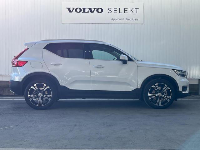 ＸＣ４０ Ｔ４　ＡＷＤ　インスクリプション　認定中古車　ｈａｒｍａｎ／ｋａｒｄｏｎ　黒革シート　クリスタルシフトノブ　純正９インチナビ　３６０°ビューカメラ　インテリセーフ　衝突被害軽減ブレーキ　アダプティブクルーズコントロール（19枚目）