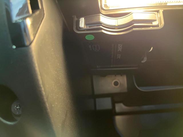 Ｖ４０ Ｔ３　クラシックエディション　認定中古車　ガラスルーフ　最終モデル　白革シート　インテリセーフ　衝突被害軽減ブレーキ　シートヒーター　パワーシート　ＬＥＤヘッドライト　バックカメラ　純正ナビ　レーダークルーズ　Ｂｌｕｅｔｏｏｔｈ（53枚目）