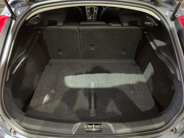V40 クロスカントリー T5 AWD モメンタム インテリセーフ レーダークルーズ 禁煙車 シートヒーター パワーシート 純正ナビ バックカメラ Bluetooth トールハンマーLEDヘッド ブラインドスポットインフォメーション(14枚目)
