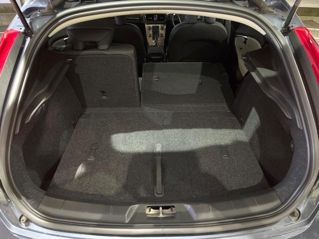 V40 クロスカントリー T5 AWD モメンタム インテリセーフ レーダークルーズ 禁煙車 シートヒーター パワーシート 純正ナビ バックカメラ Bluetooth トールハンマーLEDヘッド ブラインドスポットインフォメーション(29枚目)