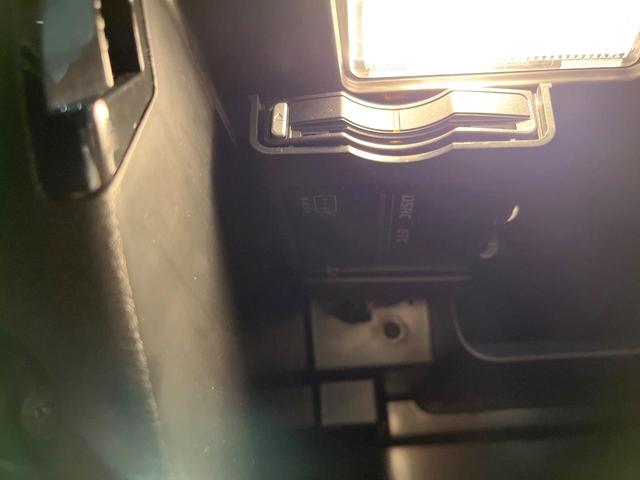 V40 クロスカントリー T5 AWD モメンタム インテリセーフ レーダークルーズ 禁煙車 シートヒーター パワーシート 純正ナビ バックカメラ Bluetooth トールハンマーLEDヘッド ブラインドスポットインフォメーション(50枚目)