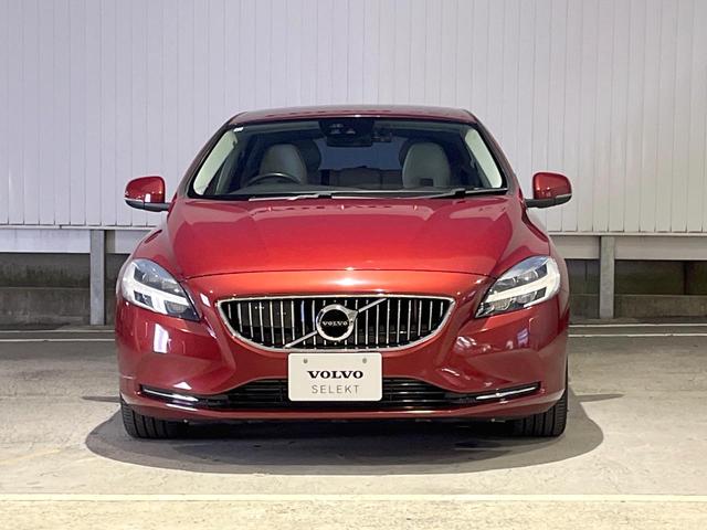 V40 D4 インスクリプション 純正ナビ 白革シート harman/kardon パイロットアシスト バックカメラ フルセグTV LEDヘッドライト ブラインドスポットインフォメーション 純正17インチアルミホイール ETC(17枚目)