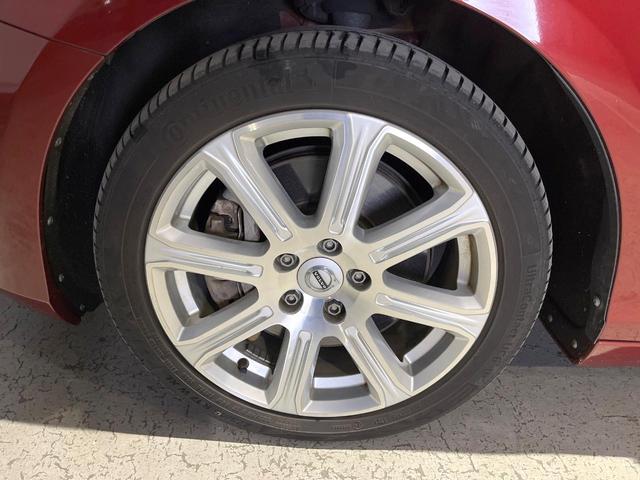 V40 D4 インスクリプション 純正ナビ 白革シート harman/kardon パイロットアシスト バックカメラ フルセグTV LEDヘッドライト ブラインドスポットインフォメーション 純正17インチアルミホイール ETC(26枚目)