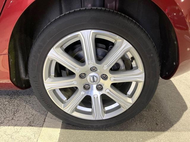 V40 D4 インスクリプション 純正ナビ 白革シート harman/kardon パイロットアシスト バックカメラ フルセグTV LEDヘッドライト ブラインドスポットインフォメーション 純正17インチアルミホイール ETC(27枚目)