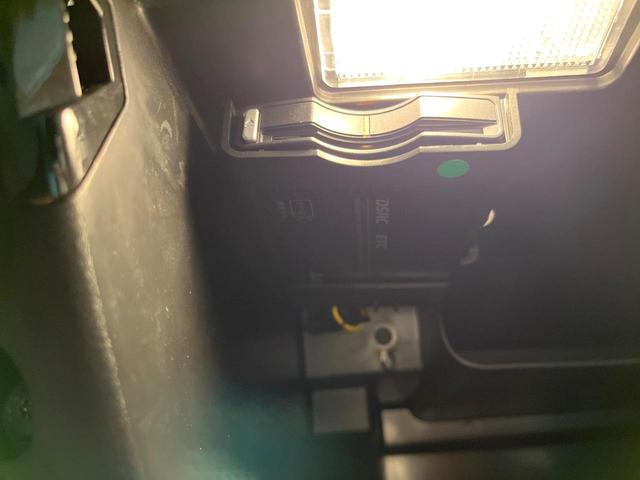 V40 D4 インスクリプション 純正ナビ 白革シート harman/kardon パイロットアシスト バックカメラ フルセグTV LEDヘッドライト ブラインドスポットインフォメーション 純正17インチアルミホイール ETC(48枚目)