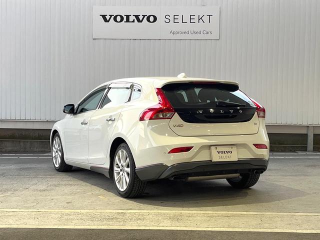 Ｖ４０ Ｔ４　スポーツ　純正ナビ　シートヒーター　パワーシート　レーダークルーズコントロール　バックカメラ　ＨＩＤヘッドライト　フルセグＴＶ　純正１７インチアルミホイール（22枚目）