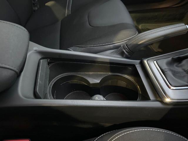 Ｖ４０ Ｔ４　スポーツ　純正ナビ　シートヒーター　パワーシート　レーダークルーズコントロール　バックカメラ　ＨＩＤヘッドライト　フルセグＴＶ　純正１７インチアルミホイール（41枚目）