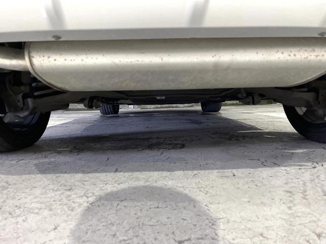 Ｖ４０ クロスカントリー　Ｔ５　ＡＷＤ　サマム　白革シート　ｈａｒｍａｎ／ｋａｒｄｏｎ　衝突被害軽減ブレーキ　レーダークルーズ　純正ナビ　全席シートヒーター　前席パワーシート　純正１８インチアルミ　バックカメラ　Ｂｌｕｅｔｏｏｔｈ（36枚目）