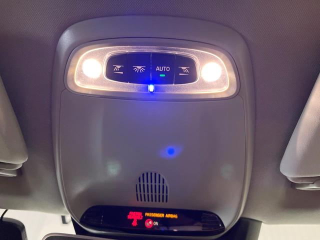 Ｖ４０ クロスカントリー　Ｔ５　ＡＷＤ　サマム　白革シート　ｈａｒｍａｎ／ｋａｒｄｏｎ　衝突被害軽減ブレーキ　レーダークルーズ　純正ナビ　全席シートヒーター　前席パワーシート　純正１８インチアルミ　バックカメラ　Ｂｌｕｅｔｏｏｔｈ（60枚目）