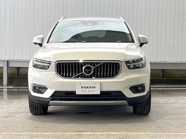 ＸＣ４０ Ｔ４　ＡＷＤ　インスクリプション　黒革シート　ｈａｒｍａｎ／ｋａｒｄｏｎプレミアムサウンド　衝突被害軽減ブレーキ　３６０°ビューカメラ　パイロットアシスト　純正９インチナビ　全席シートヒーター　メモリー機能付パワーシート（22枚目）