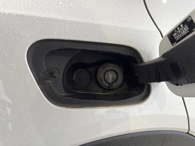 ＸＣ４０ Ｔ４　ＡＷＤ　インスクリプション　黒革シート　ｈａｒｍａｎ／ｋａｒｄｏｎプレミアムサウンド　衝突被害軽減ブレーキ　３６０°ビューカメラ　パイロットアシスト　純正９インチナビ　全席シートヒーター　メモリー機能付パワーシート（32枚目）