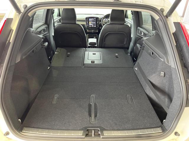 ＸＣ４０ Ｔ４　ＡＷＤ　インスクリプション　黒革シート　ｈａｒｍａｎ／ｋａｒｄｏｎプレミアムサウンド　衝突被害軽減ブレーキ　３６０°ビューカメラ　パイロットアシスト　純正９インチナビ　全席シートヒーター　メモリー機能付パワーシート（33枚目）