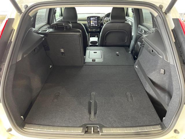 ＸＣ４０ Ｔ４　ＡＷＤ　インスクリプション　黒革シート　ｈａｒｍａｎ／ｋａｒｄｏｎプレミアムサウンド　衝突被害軽減ブレーキ　３６０°ビューカメラ　パイロットアシスト　純正９インチナビ　全席シートヒーター　メモリー機能付パワーシート（34枚目）