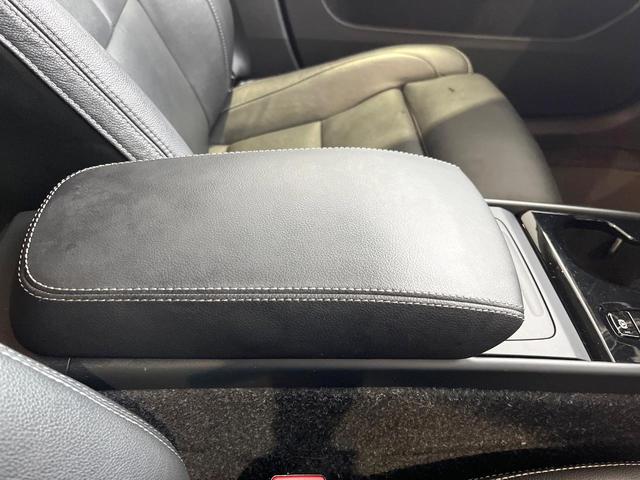 ＸＣ４０ Ｔ４　ＡＷＤ　インスクリプション　黒革シート　ｈａｒｍａｎ／ｋａｒｄｏｎプレミアムサウンド　衝突被害軽減ブレーキ　３６０°ビューカメラ　パイロットアシスト　純正９インチナビ　全席シートヒーター　メモリー機能付パワーシート（41枚目）