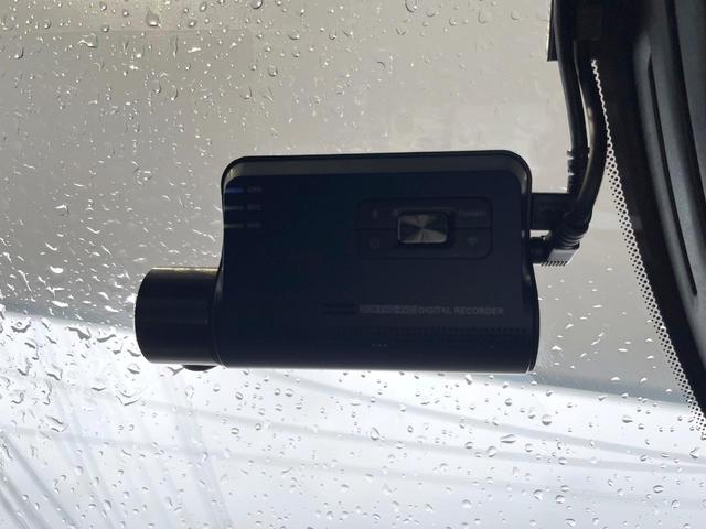 ＸＣ４０ Ｔ４　ＡＷＤ　インスクリプション　黒革シート　ｈａｒｍａｎ／ｋａｒｄｏｎプレミアムサウンド　衝突被害軽減ブレーキ　３６０°ビューカメラ　パイロットアシスト　純正９インチナビ　全席シートヒーター　メモリー機能付パワーシート（50枚目）