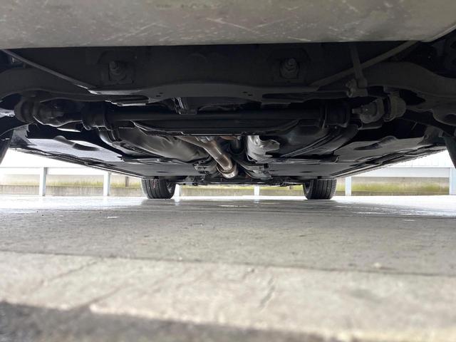 Ｖ４０ クロスカントリー　Ｔ５　ＡＷＤクラシックエディション　本革シート　ガラスルーフ　インテリセーフ　ｈａｒｍａｎ／ｋａｒｄｏｎ　純正ナビ　バックカメラ　シートヒーター　フルセグＴＶ　Ｂｌｕｅｔｏｏｔｈ　メモリーシート　パドルシフト（25枚目）