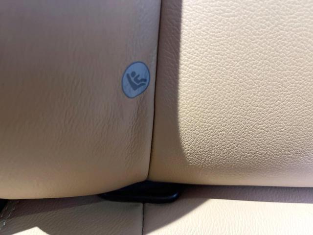 Ｖ４０ クロスカントリー　Ｔ５　ＡＷＤクラシックエディション　本革シート　ガラスルーフ　インテリセーフ　ｈａｒｍａｎ／ｋａｒｄｏｎ　純正ナビ　バックカメラ　シートヒーター　フルセグＴＶ　Ｂｌｕｅｔｏｏｔｈ　メモリーシート　パドルシフト（33枚目）