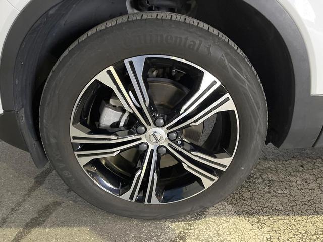 ＸＣ４０ Ｂ４　ＡＷＤ　インスクリプション　認定中古車　サンルーフ　アンバーレザーシート　ｈａｒｍａｎ／ｋａｒｄｏｎ　３６０°ビューカメラ　シートヒーター　１９インチアルミ　パイロットアシスト　レーダークルーズ　インテリセーフ　禁煙車（31枚目）