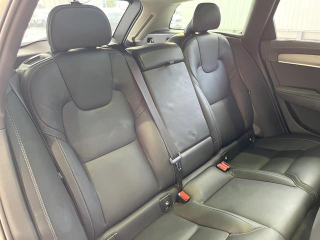 V90 リチャージアルティメトT8AWDプラグインハイブリド 認定中古車 B&Wサウンドシステム サンルーフ 黒革シート グーグル搭載ナビ 360°ビューカメラ シートベンチレーション シートヒーター パワーシート 純正20インチアルミ パワーバックドア(15枚目)