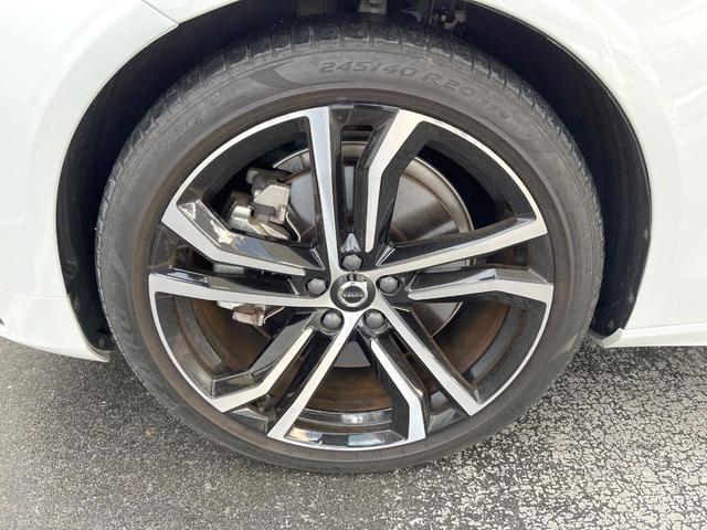 V90 リチャージアルティメトT8AWDプラグインハイブリド 認定中古車 B&Wサウンドシステム サンルーフ 黒革シート グーグル搭載ナビ 360°ビューカメラ シートベンチレーション シートヒーター パワーシート 純正20インチアルミ パワーバックドア(30枚目)