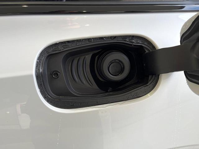 V90 リチャージアルティメトT8AWDプラグインハイブリド 認定中古車 B&Wサウンドシステム サンルーフ 黒革シート グーグル搭載ナビ 360°ビューカメラ シートベンチレーション シートヒーター パワーシート 純正20インチアルミ パワーバックドア(33枚目)