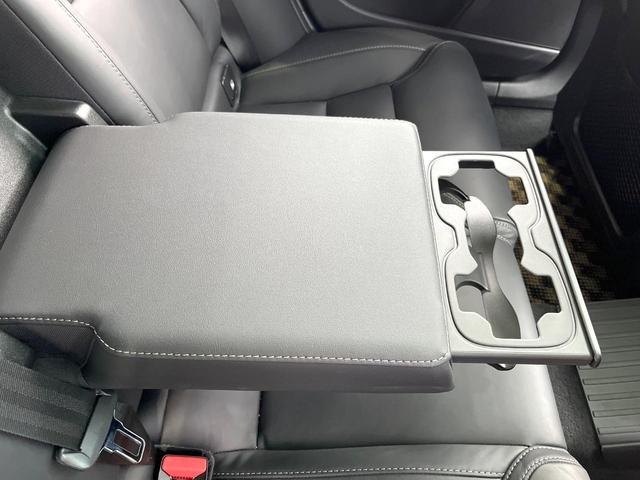 V90 リチャージアルティメトT8AWDプラグインハイブリド 認定中古車 B&Wサウンドシステム サンルーフ 黒革シート グーグル搭載ナビ 360°ビューカメラ シートベンチレーション シートヒーター パワーシート 純正20インチアルミ パワーバックドア(41枚目)