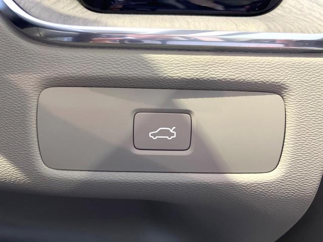 ＸＣ６０ アルティメット　Ｂ５　ＡＷＤ　認定中古車　サンルーフ　白革シート　グーグル搭載ナビ　ｈａｒｍａｎｋａｒｄｏｎオーディオ　アダプティブクルーズコントロール　シートベンチレーション　シートヒーター　パワーバックドア　ＬＥＤヘッドライト（54枚目）