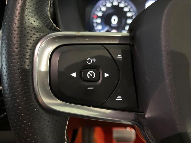 ＸＣ４０ Ｔ４　ＡＷＤ　Ｒデザイン　認定中古車　サンルーフ　ｈａｒｍａｎ／ｋａｒｄｏｎ　純正９型ナビ　３６０°ビューカメラ　アダプティブクルーズコントロール　全席シートヒーター　前席パワーシート　パワーバックドア（11枚目）