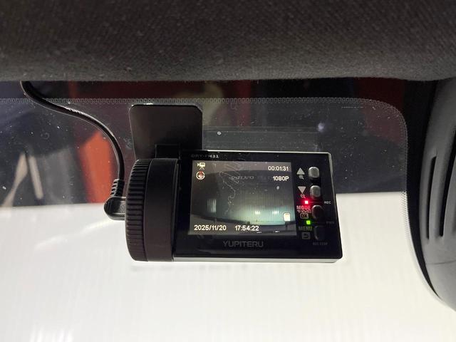 ＸＣ４０ Ｔ４　ＡＷＤ　Ｒデザイン　認定中古車　サンルーフ　ｈａｒｍａｎ／ｋａｒｄｏｎ　純正９型ナビ　３６０°ビューカメラ　アダプティブクルーズコントロール　全席シートヒーター　前席パワーシート　パワーバックドア（46枚目）