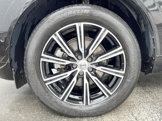XC60 D4 AWD インスクリプション 純正9インチナビ パノラマガラスサンルーフ harman/kardon 本革シート 360°ビューカメラ パイロットアシスト シートベンチレーション メモリー機能付きパワーシート ETC(16枚目)