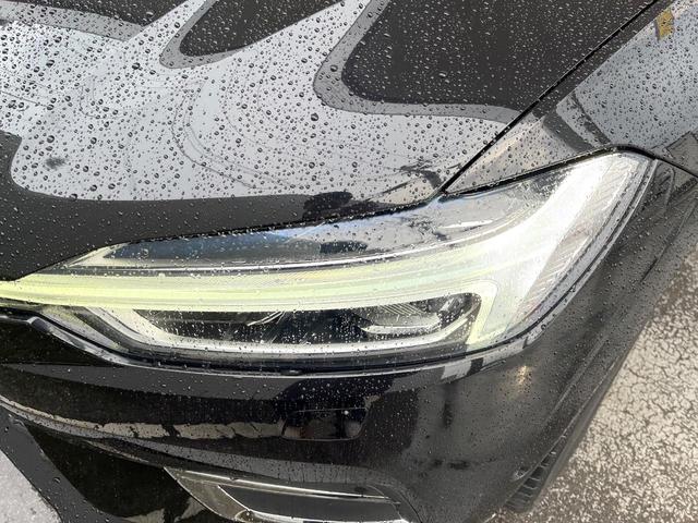 XC60 D4 AWD インスクリプション 純正9インチナビ パノラマガラスサンルーフ harman/kardon 本革シート 360°ビューカメラ パイロットアシスト シートベンチレーション メモリー機能付きパワーシート ETC(35枚目)