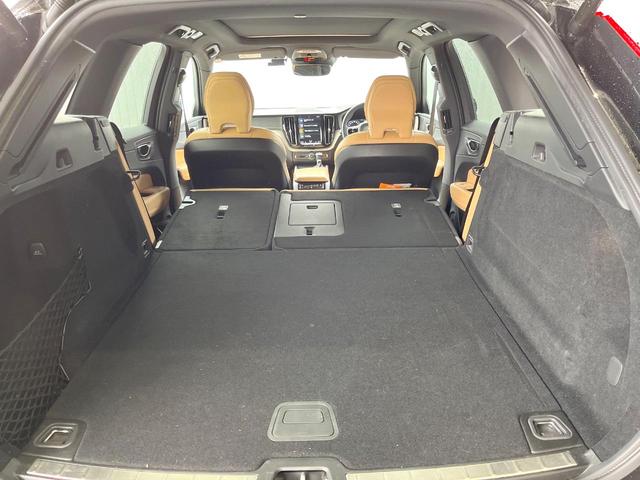 XC60 D4 AWD インスクリプション 純正9インチナビ パノラマガラスサンルーフ harman/kardon 本革シート 360°ビューカメラ パイロットアシスト シートベンチレーション メモリー機能付きパワーシート ETC(40枚目)