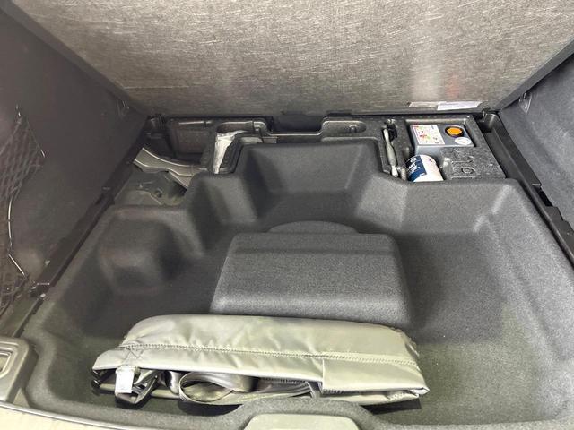 XC60 D4 AWD インスクリプション 純正9インチナビ パノラマガラスサンルーフ harman/kardon 本革シート 360°ビューカメラ パイロットアシスト シートベンチレーション メモリー機能付きパワーシート ETC(42枚目)